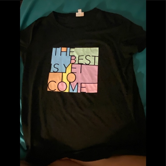 LuLaRoe Tops - Lularoe X-Large black T-shirt